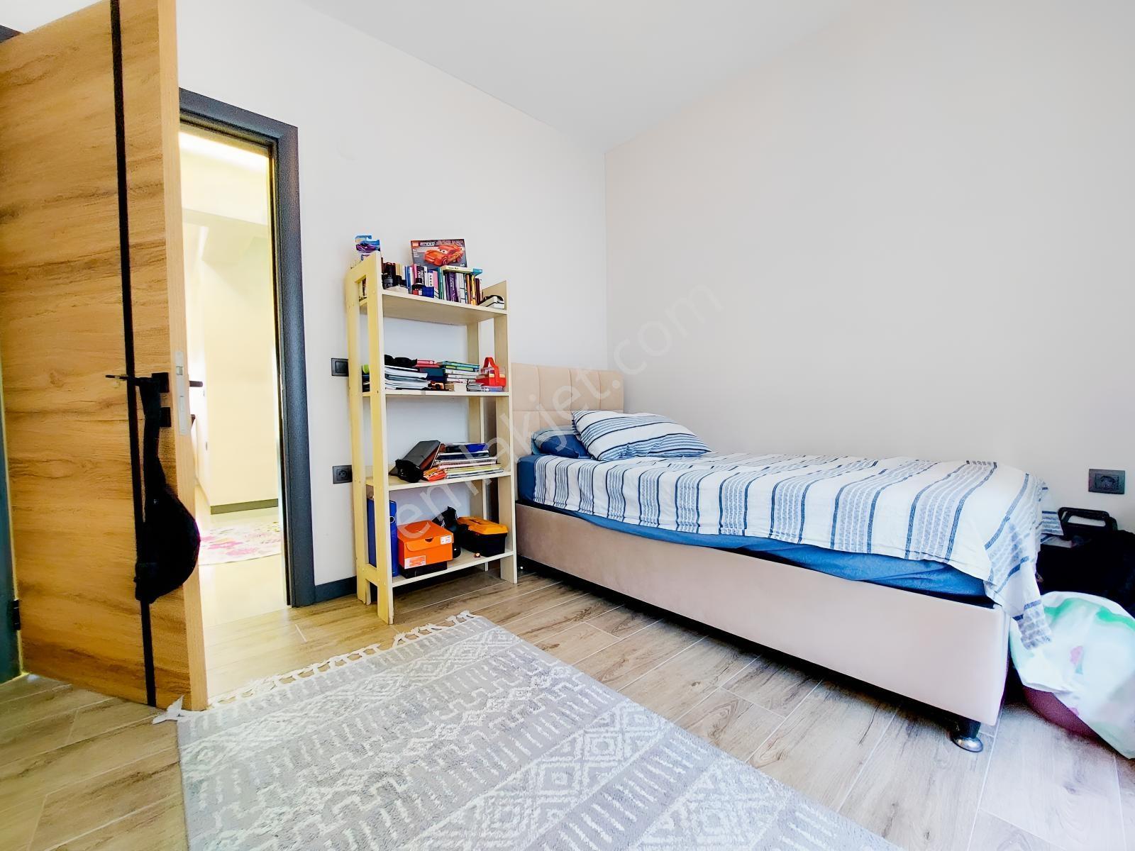 Doğalgazlı Havuzlu Sitede Geniş 3+1 Daire — fotoğraf 17