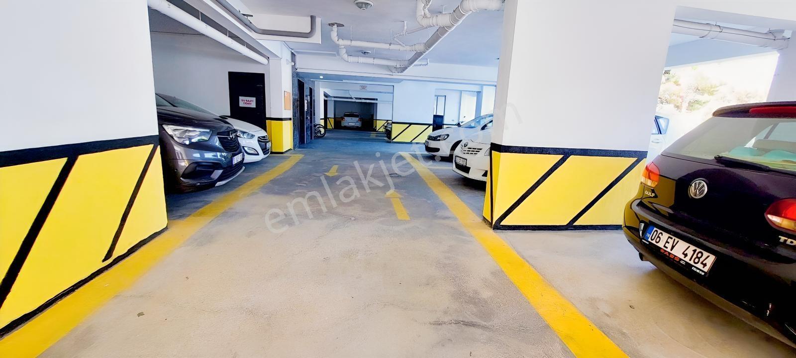 Doğalgazlı Havuzlu Sitede Geniş 3+1 Daire — fotoğraf 23