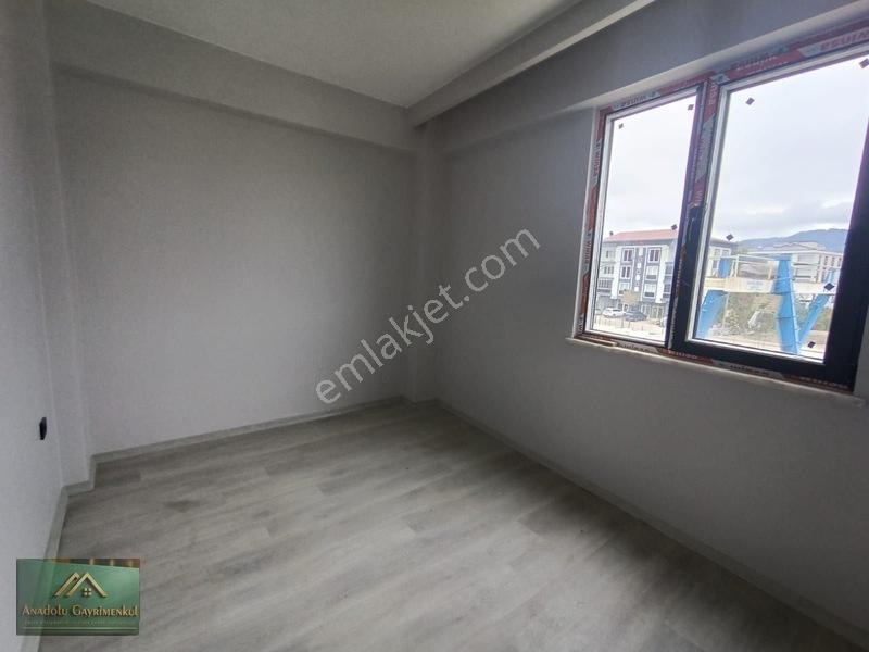 Anadolu'dan Cumhuriyet Mahallesi'nde 2+1 Satılık Daire — fotoğraf 3