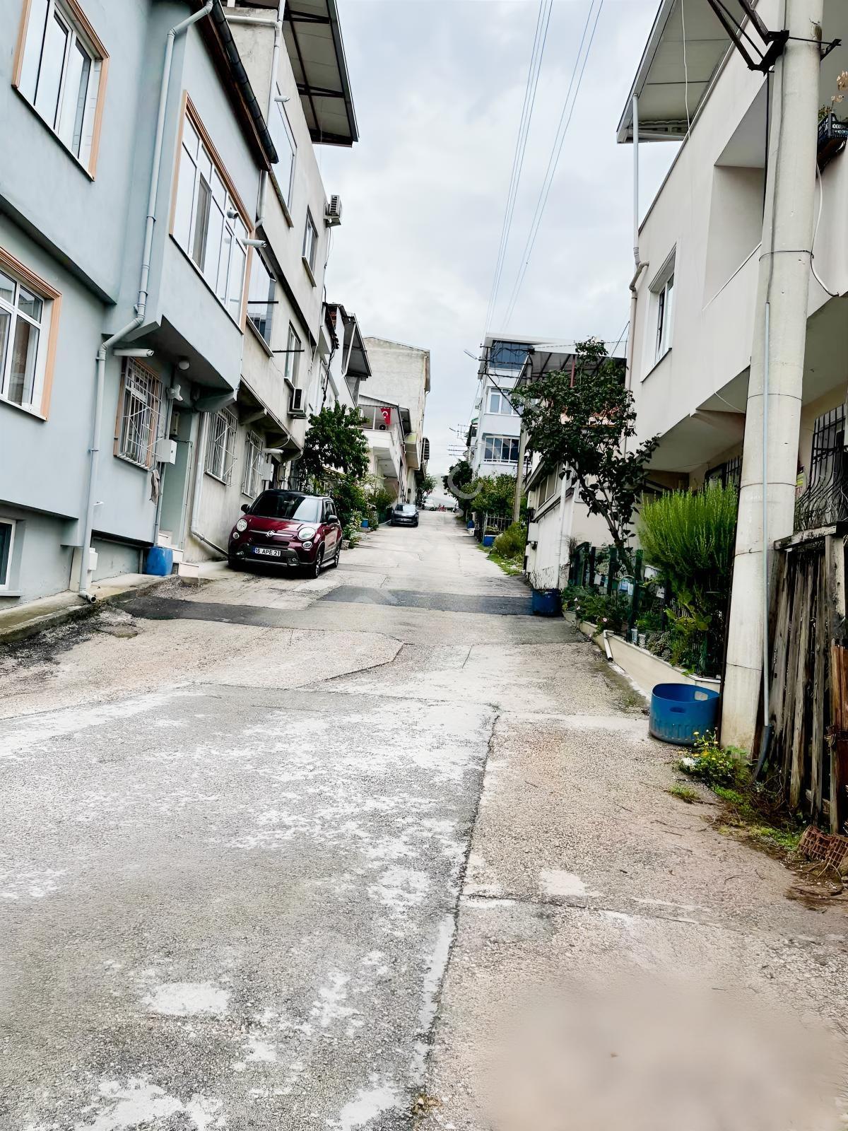 Yenibağlar Mahallesi'nde Merkezi Konumda 120 M2 Satılık Arsa — fotoğraf 2