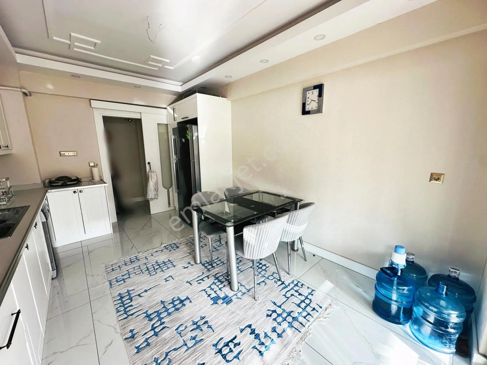 Göktürk'te Site İçi Yerden Isıtma Çift Cam Balkon Bakımlı Lüx3+1 — fotoğraf 4