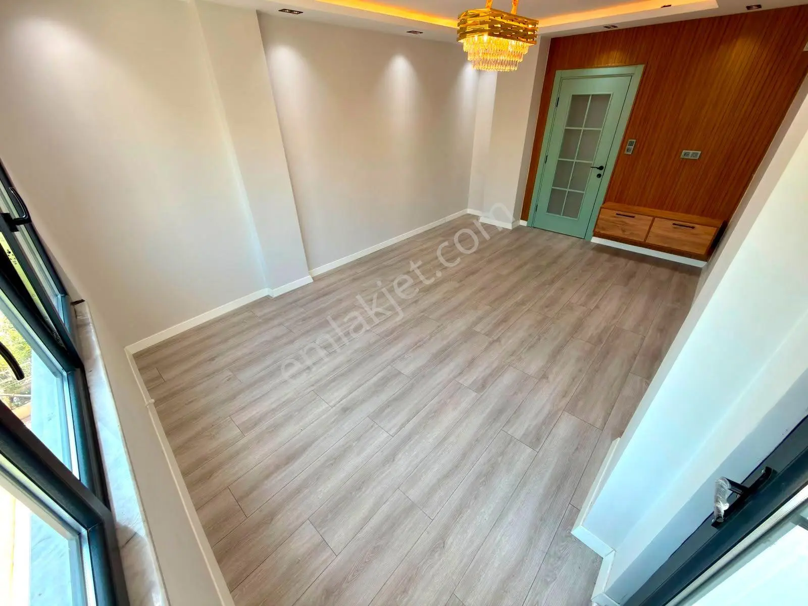 Referans'tan Akçay Merkez'de Ara Kat Ön Cephe Modern 2+1 Daire — fotoğraf 28