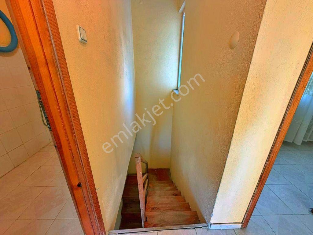 Uytundan Burhaniyede Site İçinde Havuzlu Bahçeli 3+1 Villa — fotoğraf 23