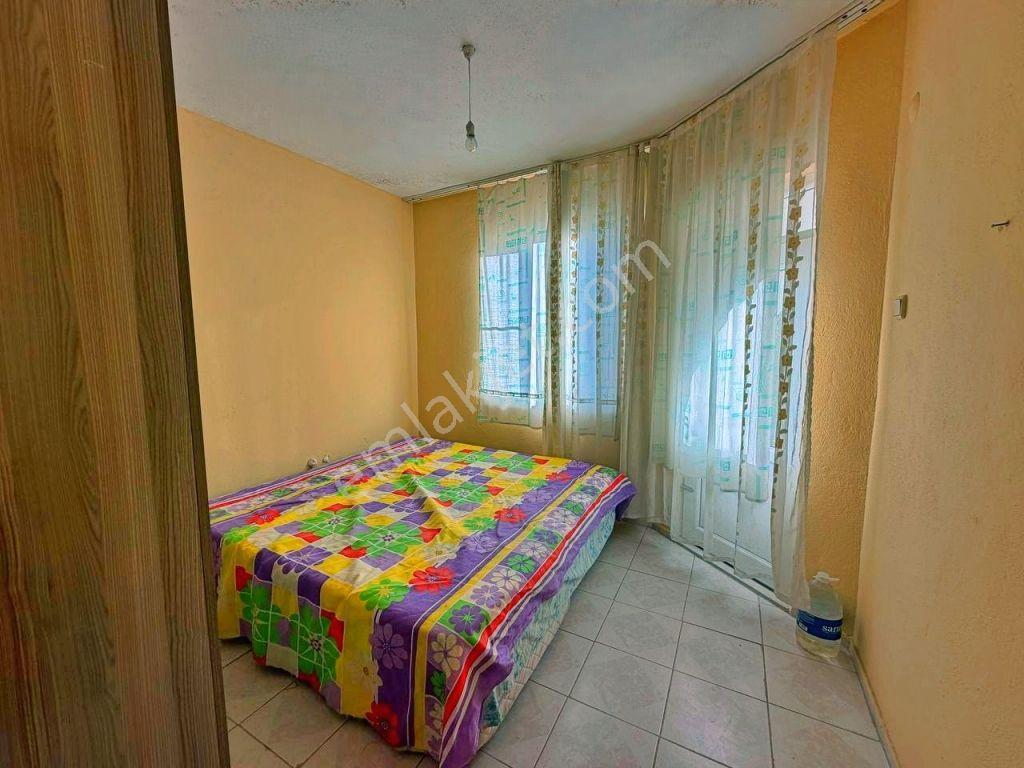 Uytundan Burhaniyede Site İçinde Havuzlu Bahçeli 3+1 Villa — fotoğraf 29