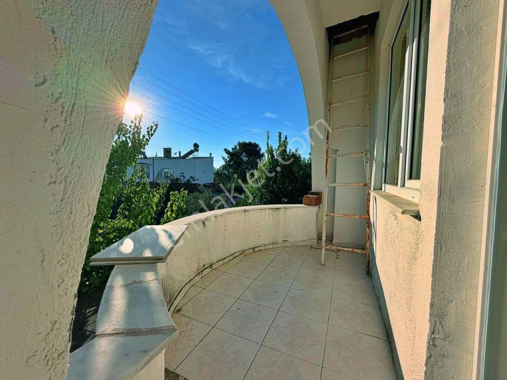 Uytundan Burhaniyede Site İçinde Havuzlu Bahçeli 3+1 Villa — fotoğraf 34