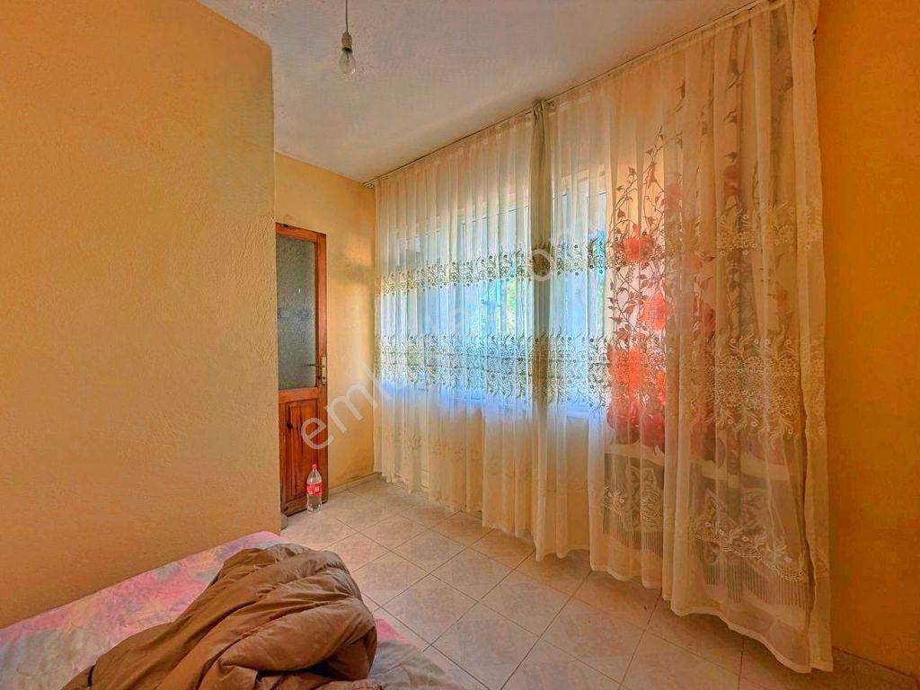 Uytundan Burhaniyede Site İçinde Havuzlu Bahçeli 3+1 Villa — fotoğraf 35