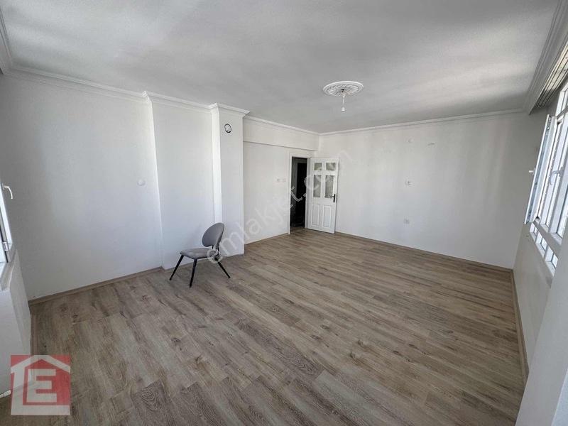 İller Bankası Yol İş Otel Civarı Hasarsız Masrafsız Cazip 3+1 — fotoğraf 8