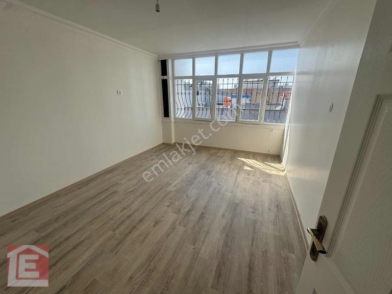 İller Bankası Yol İş Otel Civarı Hasarsız Masrafsız Cazip 3+1 — fotoğraf 16