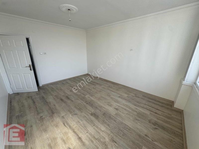İller Bankası Yol İş Otel Civarı Hasarsız Masrafsız Cazip 3+1 — fotoğraf 17
