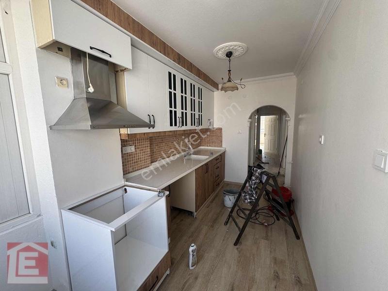 İller Bankası Yol İş Otel Civarı Hasarsız Masrafsız Cazip 3+1 — fotoğraf 28