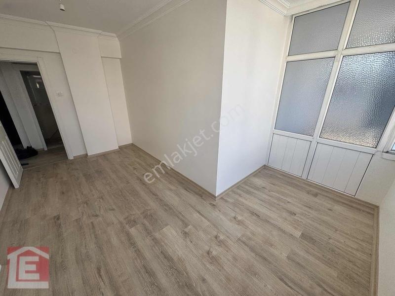 İller Bankası Yol İş Otel Civarı Hasarsız Masrafsız Cazip 3+1 — fotoğraf 32