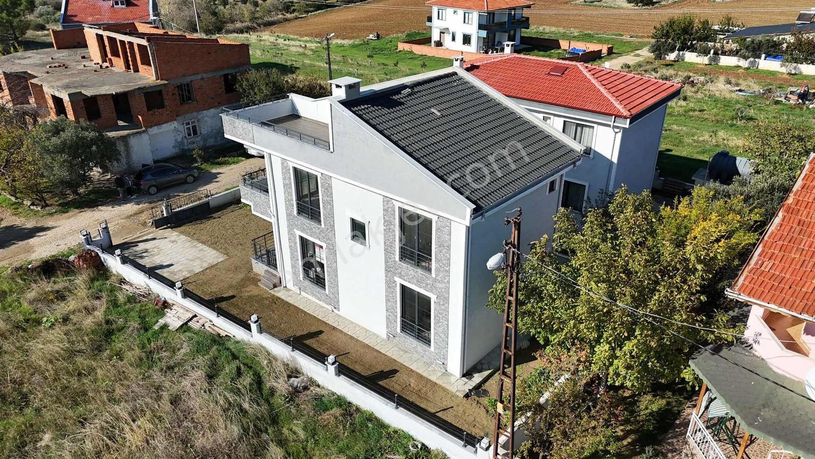 Mürefte Mh. Deniz Manzaralı İskanlı Müstakil Villa Satılık — fotoğraf 6