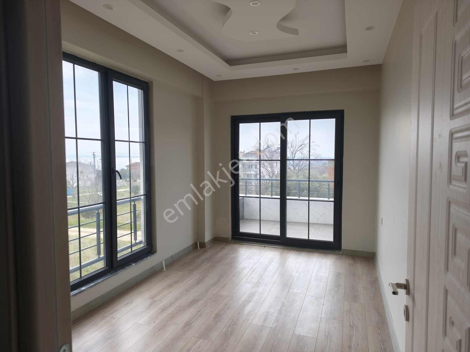 Mürefte Mh. Deniz Manzaralı İskanlı Müstakil Villa Satılık — fotoğraf 22