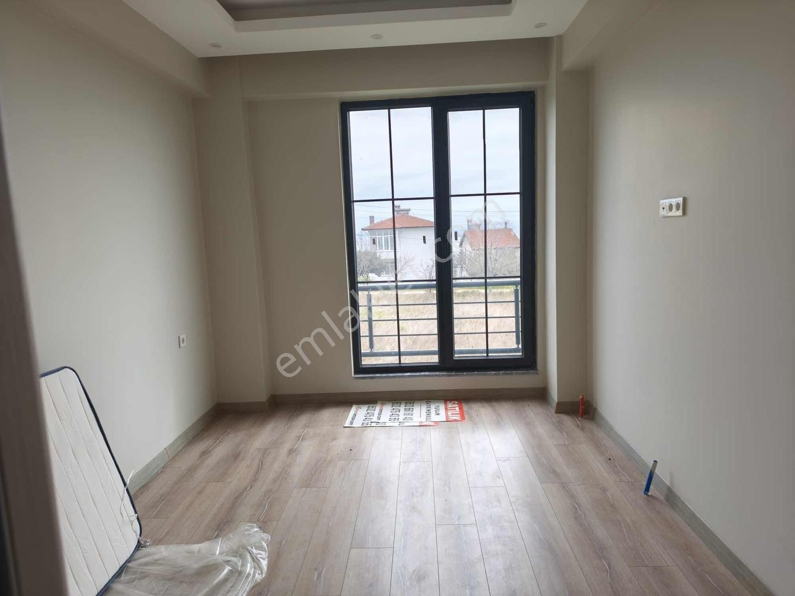 Mürefte Mh. Deniz Manzaralı İskanlı Müstakil Villa Satılık — fotoğraf 25
