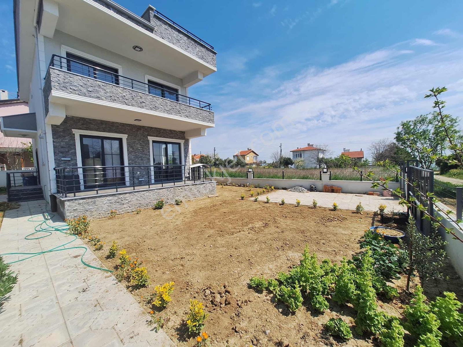Mürefte Mh. Deniz Manzaralı İskanlı Müstakil Villa Satılık — fotoğraf 32