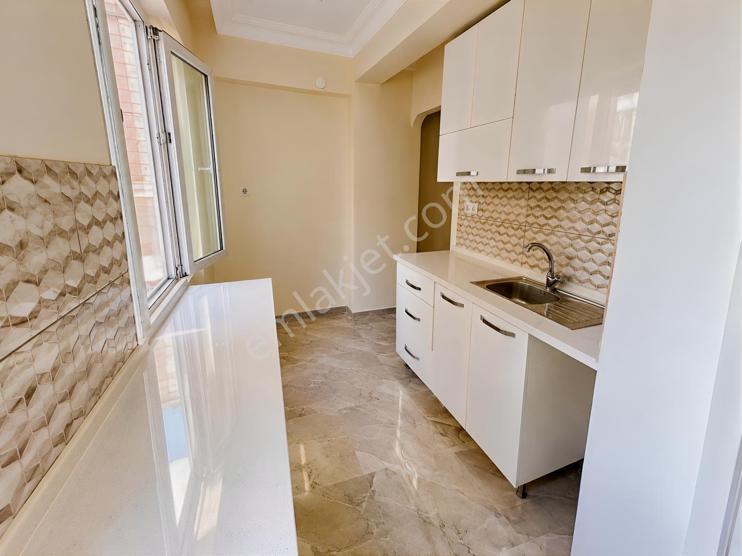 Büyük Bahçeli 2+1 100m2 Ters Dubleks Genç Bina'da — fotoğraf 7