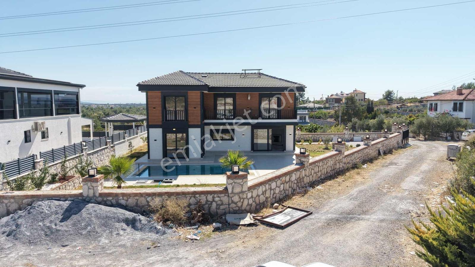 Satılık Takasa Açık 600 M2 Villa — fotoğraf 2