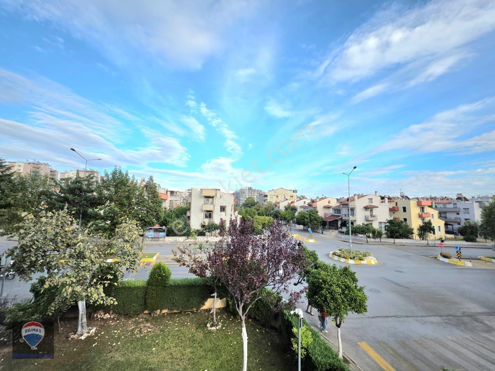 Aydın Girne Mahallesi Şair Ömer Bulvarı’nda Geniş 4+1 Tüm İhtiyaçlarınız Kapınızda — fotoğraf 3