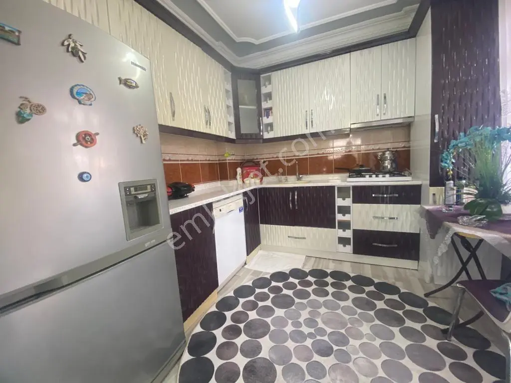 İna Group Gayrimenkul & Danışmanlık Gaziosmanpaşa Merkez Mahallesinde. 2+1/120m2/1. Kattır. Mor L — fotoğraf 8