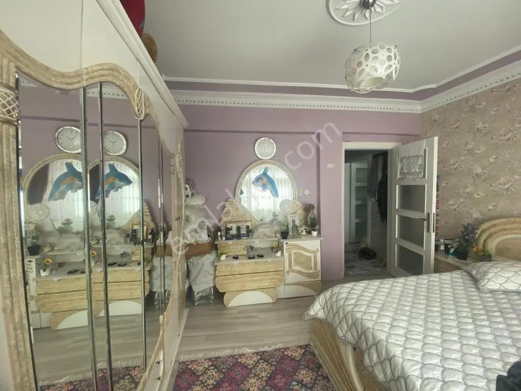 İna Group Gayrimenkul & Danışmanlık Gaziosmanpaşa Merkez Mahallesinde. 2+1/120m2/1. Kattır. Mor L — fotoğraf 14