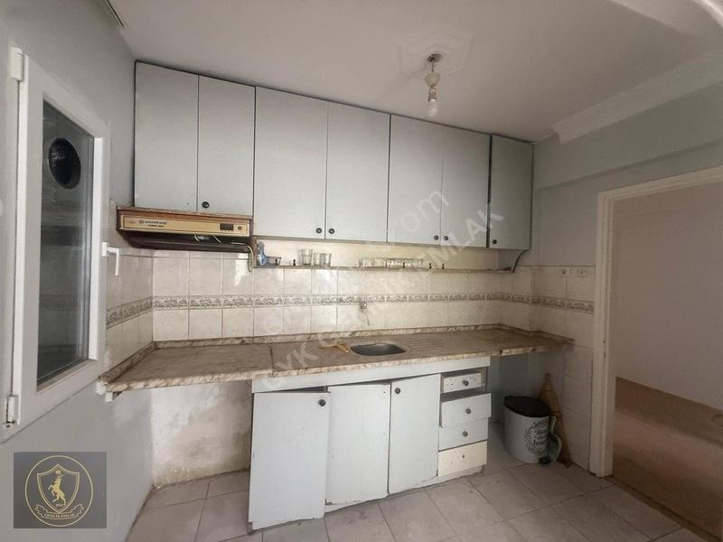 Gemlik Merkezde Güneş Alan 2+1 Daire — fotoğraf 3
