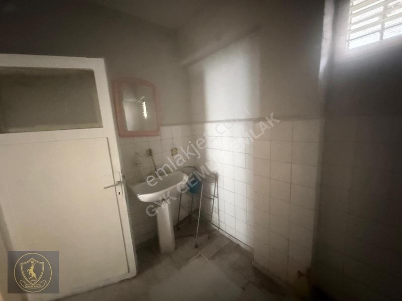 Gemlik Merkezde Güneş Alan 2+1 Daire — fotoğraf 14