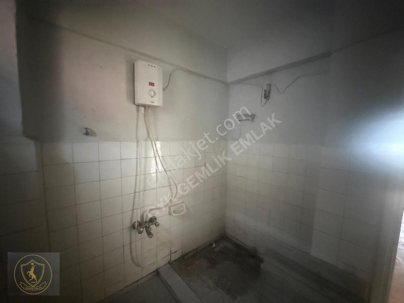 Gemlik Merkezde Güneş Alan 2+1 Daire — fotoğraf 15