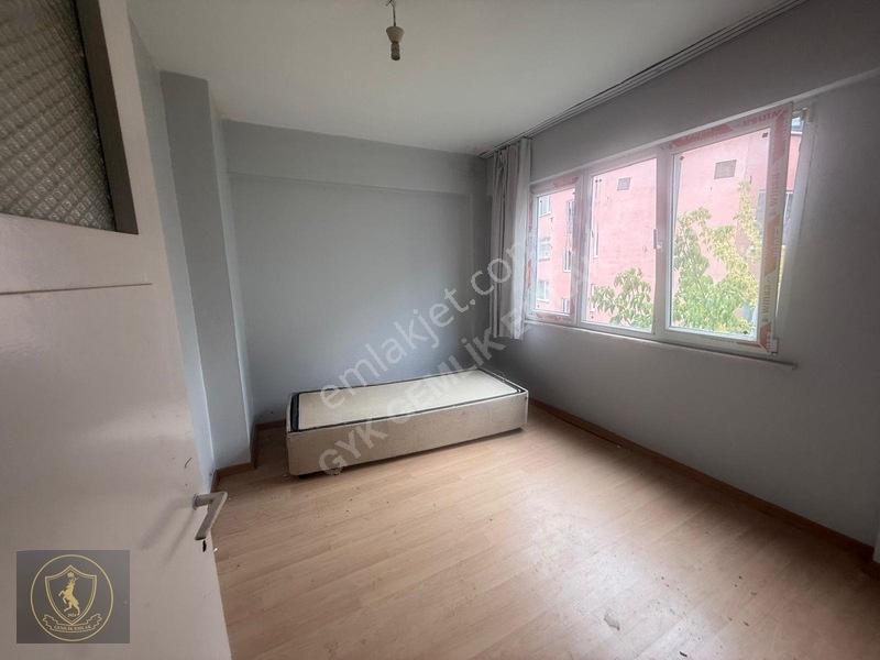 Gemlik Merkezde Güneş Alan 2+1 Daire — fotoğraf 17