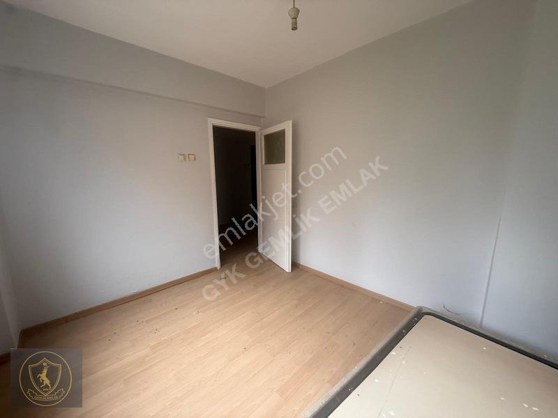 Gemlik Merkezde Güneş Alan 2+1 Daire — fotoğraf 19