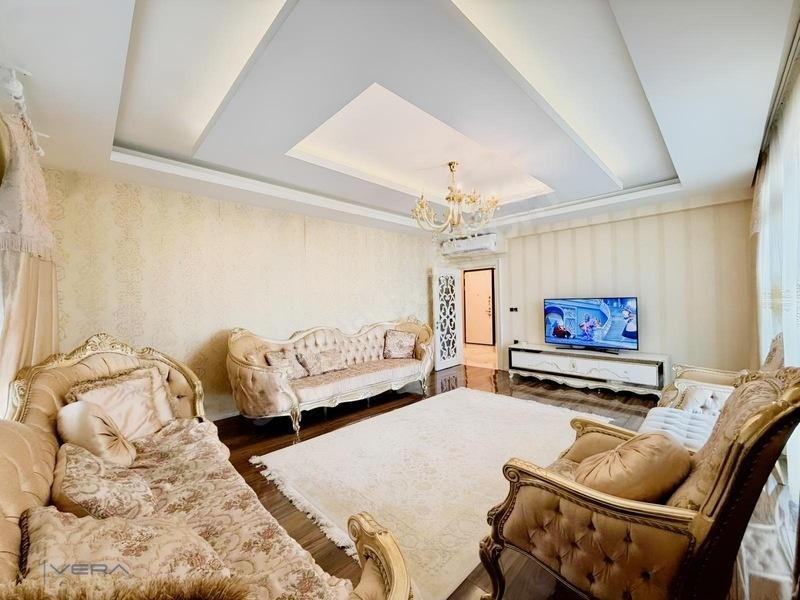 Batıkentte Jakuzili Satılık 4+1, 3 Cepheli Çift Balkonlu Daire — fotoğraf 8