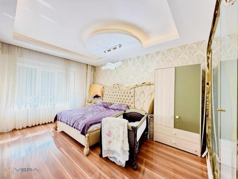 Batıkentte Jakuzili Satılık 4+1, 3 Cepheli Çift Balkonlu Daire — fotoğraf 14