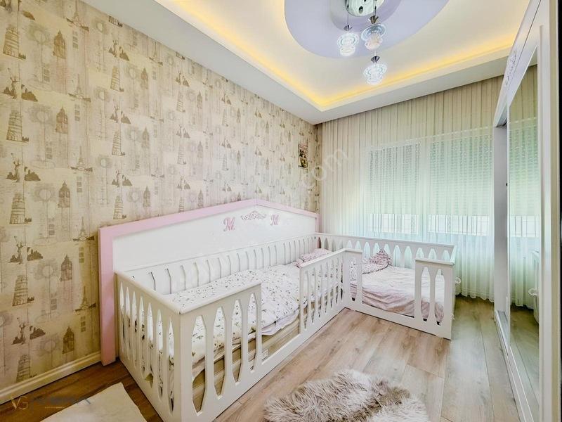 Batıkentte Jakuzili Satılık 4+1, 3 Cepheli Çift Balkonlu Daire — fotoğraf 18