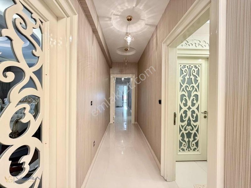 Batıkentte Jakuzili Satılık 4+1, 3 Cepheli Çift Balkonlu Daire — fotoğraf 24