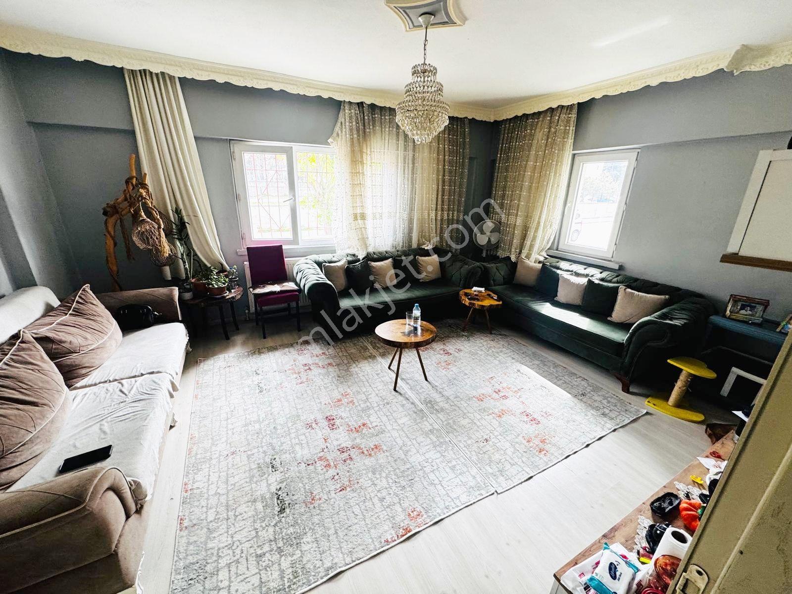 Çatkapıdan Selçuklu Mh Merkezi Lokasyonda Salon Bağımsız 3+1 Yapılı Fırsat Daire — fotoğraf 11