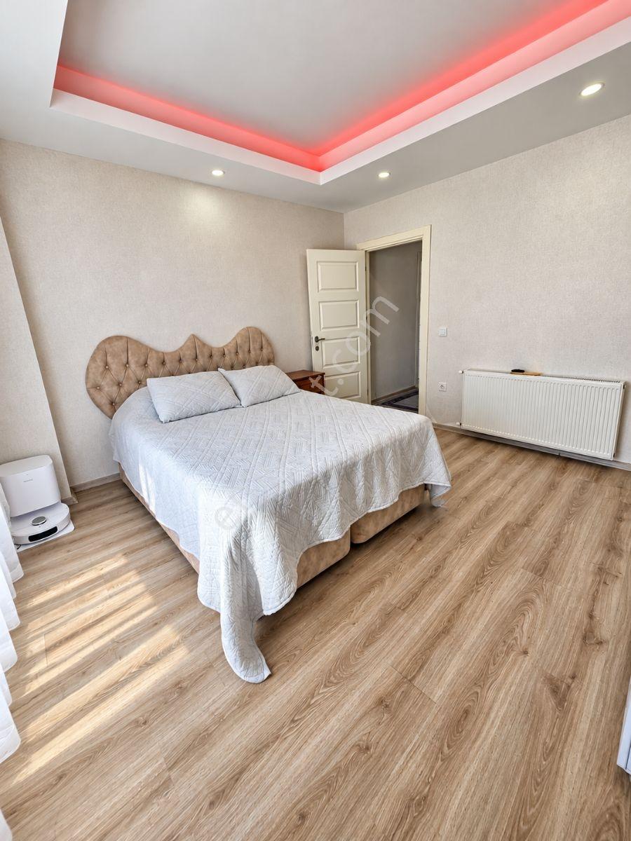Vesile'den Site İçi Havuzlu İskanlı 2+1 — fotoğraf 21