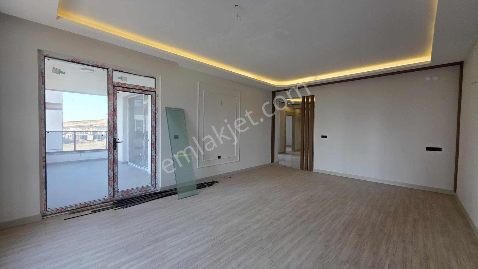 Emlak Fix'den Eğriköprü Mahallesinde Satılık 4.5+1 Fırsat Daire — fotoğraf 3