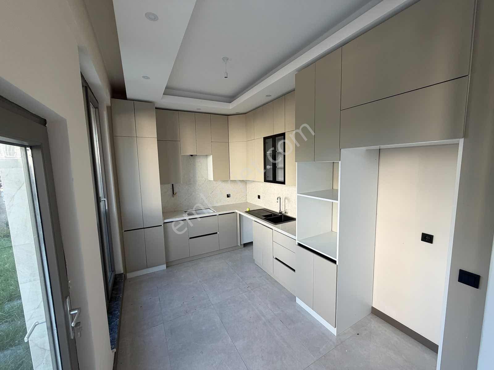 Re/max Desıgn Erenler Satılık Villa — fotoğraf 7