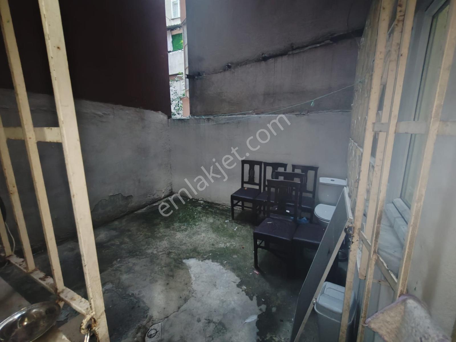 Fatih Dervişali'de Merkezi Konum 85mt Satılık 1,5+1 Giriş Daire — fotoğraf 12