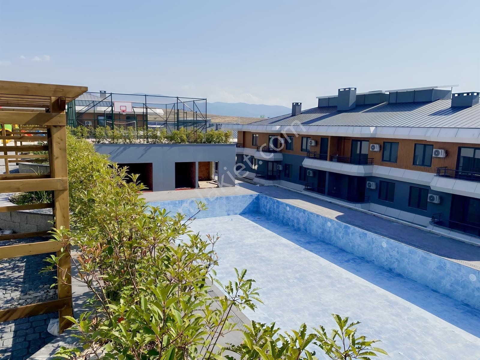 Yalova Çiftlikköy Popüler Projede Şura Garden City Satılık Daire — fotoğraf 2