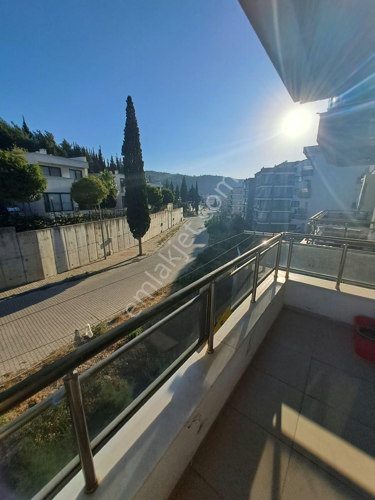 Güneşpark Sitesinde Eşyalı 1+1 | Balkonlu, Asansörlü, Ara Kat — fotoğraf 11