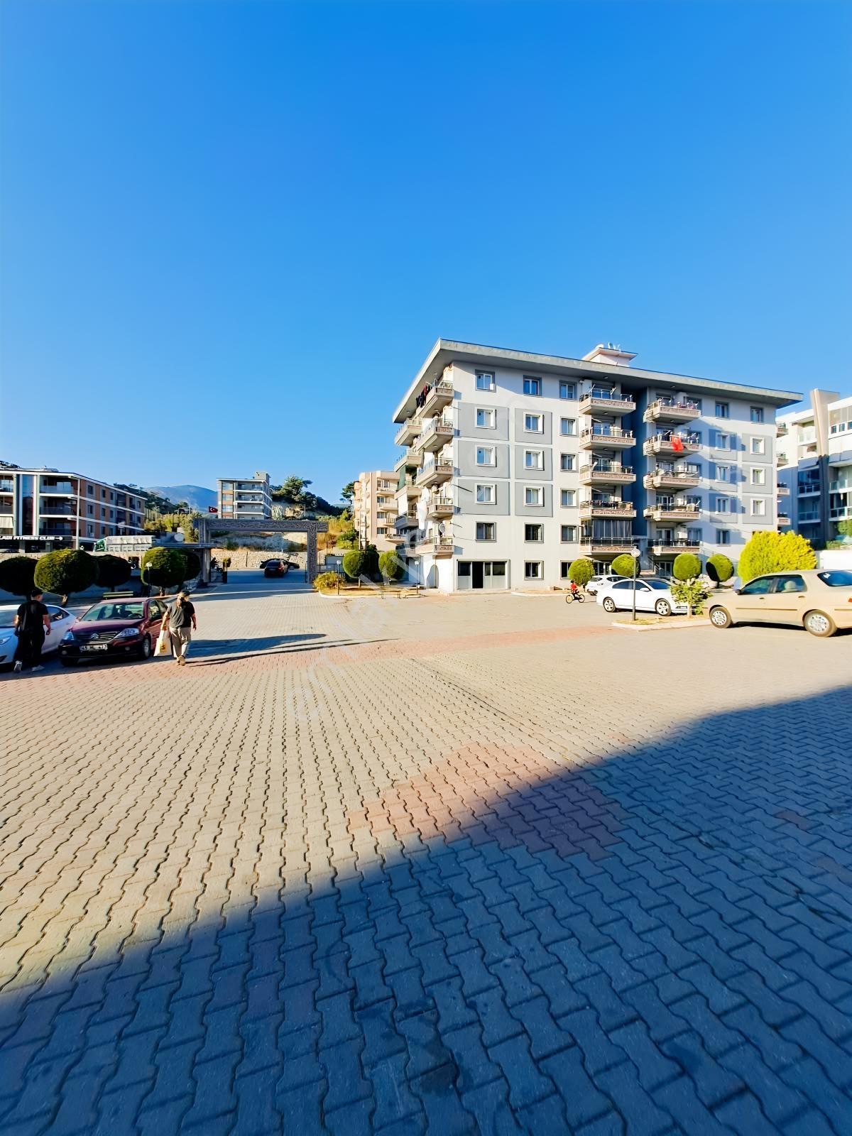 Güneşpark Sitesinde Eşyalı 1+1 | Balkonlu, Asansörlü, Ara Kat — fotoğraf 14