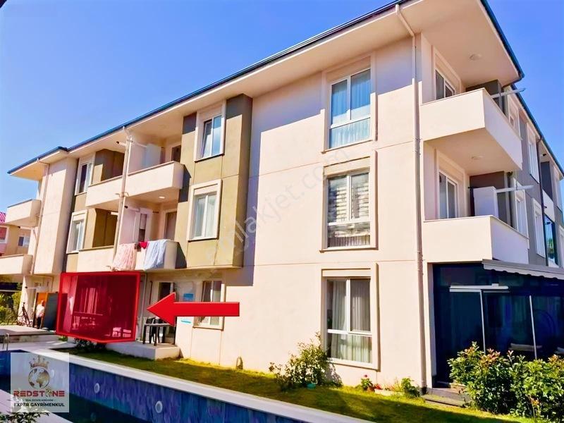 Karasuda Havuzlu Sitede Havuz Cephe Eşyalı C. Balkon Geniş 1+1 — fotoğraf 4