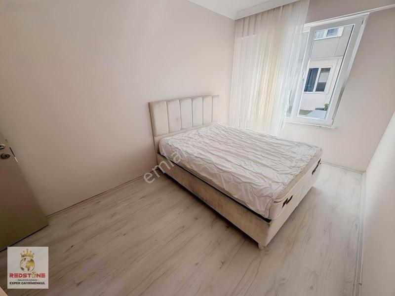 Karasuda Havuzlu Sitede Havuz Cephe Eşyalı C. Balkon Geniş 1+1 — fotoğraf 16