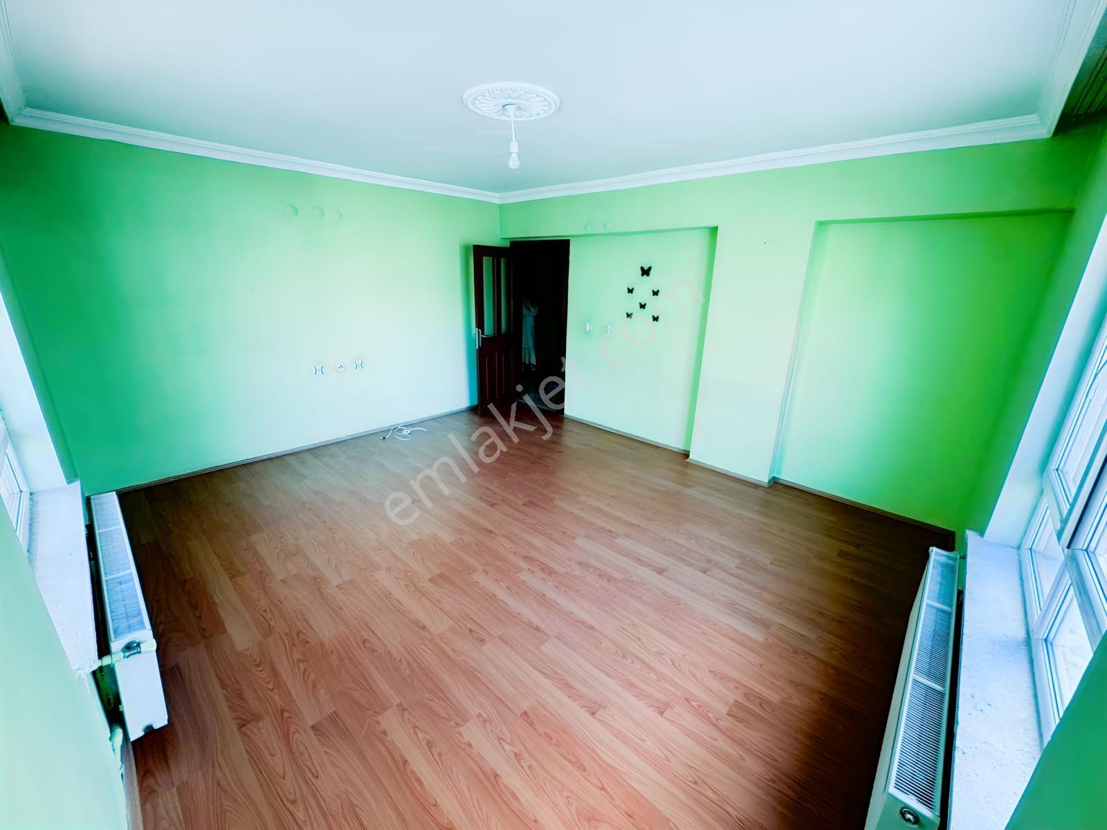 Malazgirt Mah. 3+1 Bağımsız Katta Cadde Üzeri Asansörlü Daire — fotoğraf 9