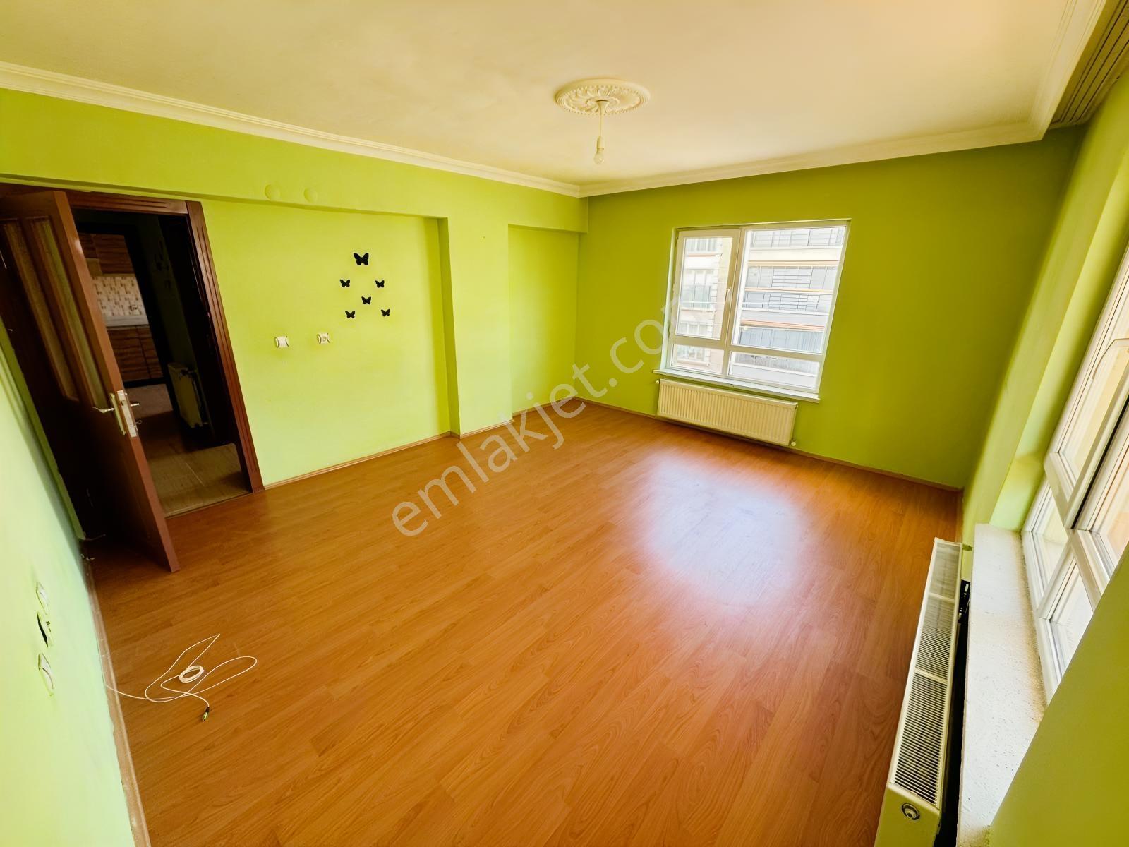 Malazgirt Mah. 3+1 Bağımsız Katta Cadde Üzeri Asansörlü Daire — fotoğraf 10
