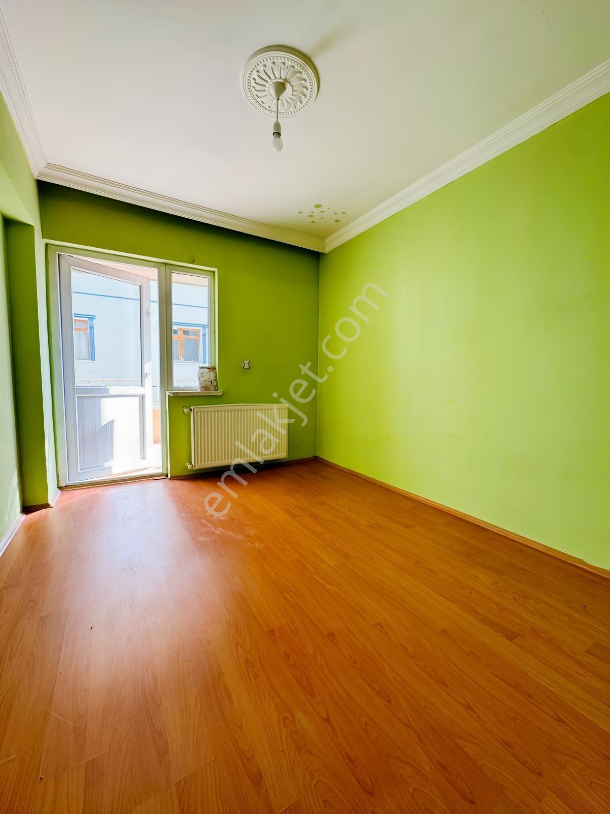 Malazgirt Mah. 3+1 Bağımsız Katta Cadde Üzeri Asansörlü Daire — fotoğraf 17