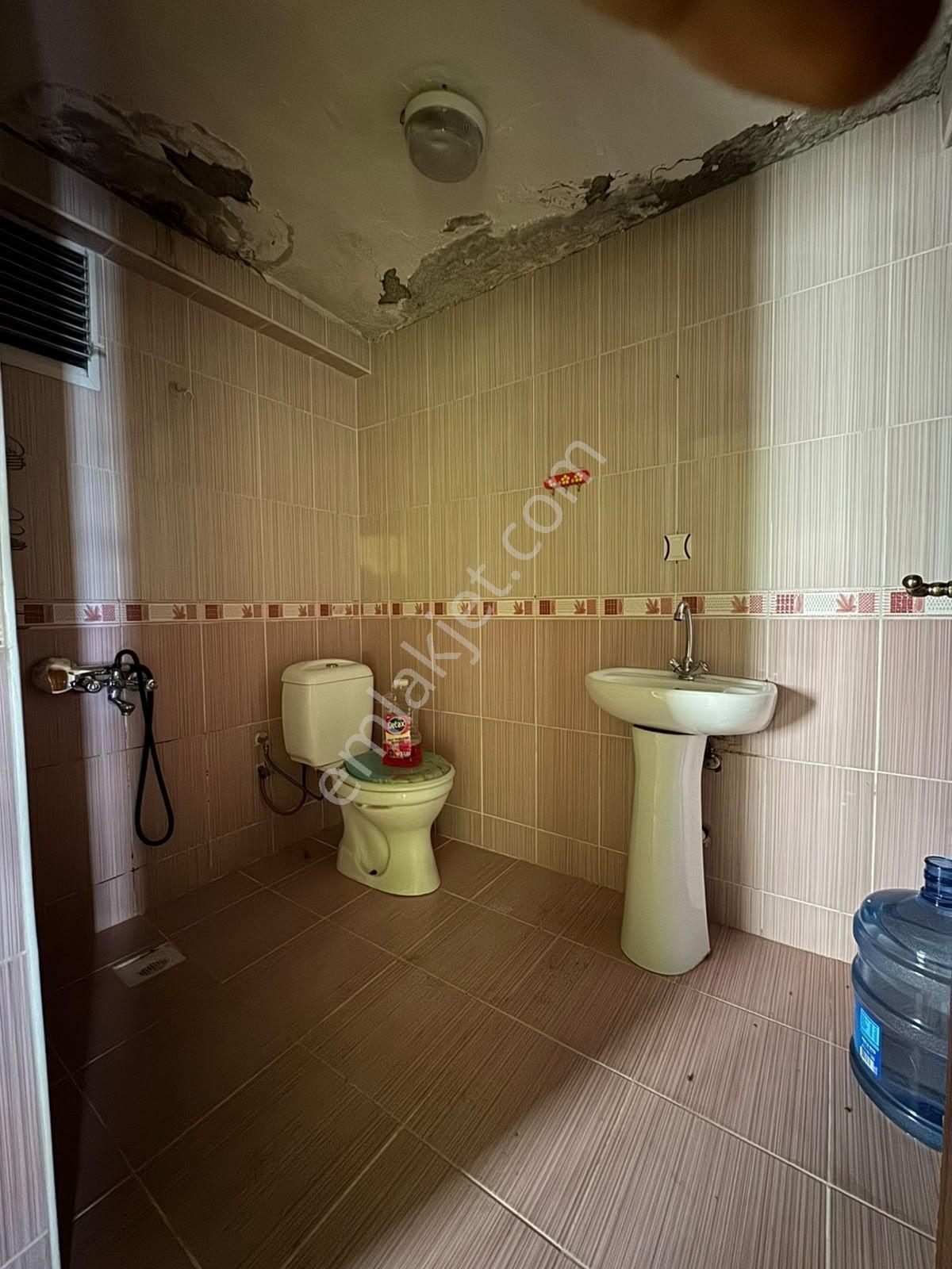 Malazgirt Mah. 3+1 Bağımsız Katta Cadde Üzeri Asansörlü Daire — fotoğraf 26