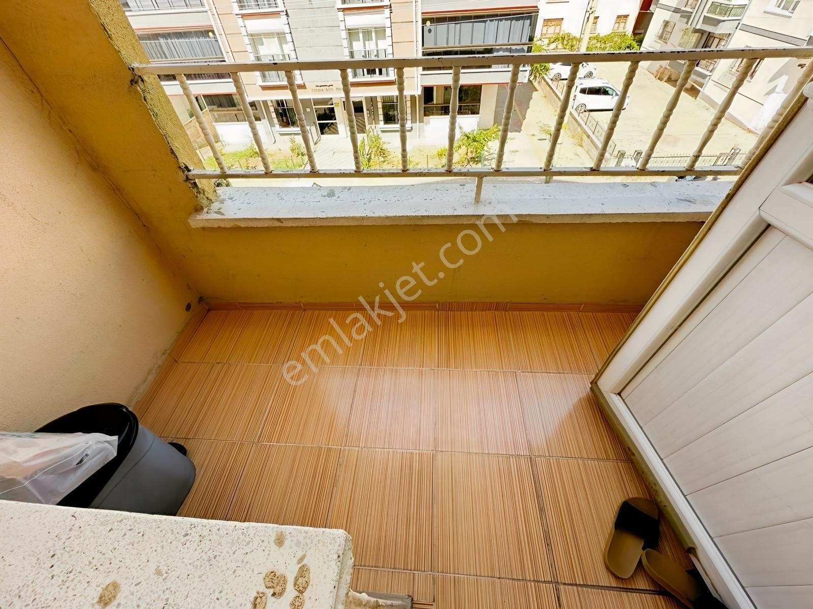 Malazgirt Mah. 3+1 Bağımsız Katta Cadde Üzeri Asansörlü Daire — fotoğraf 31