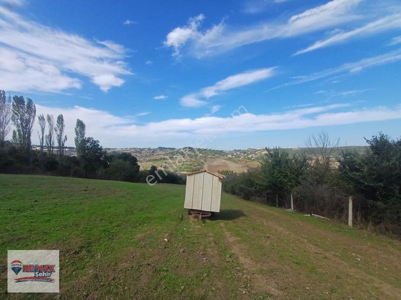 Remax Şehirden Akköyde Gelişim Konut Alanında Satılık Tarla — fotoğraf 4