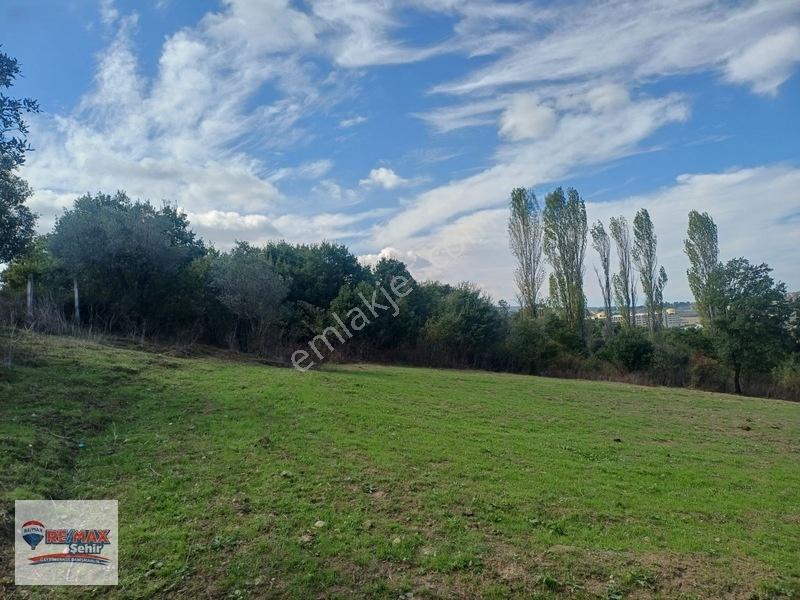 Remax Şehirden Akköyde Gelişim Konut Alanında Satılık Tarla — fotoğraf 6